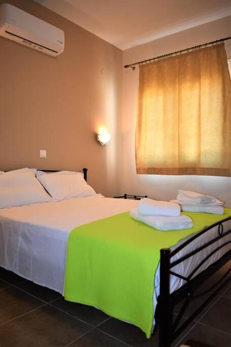Smailis Apartment 1 Koroni  외부 사진